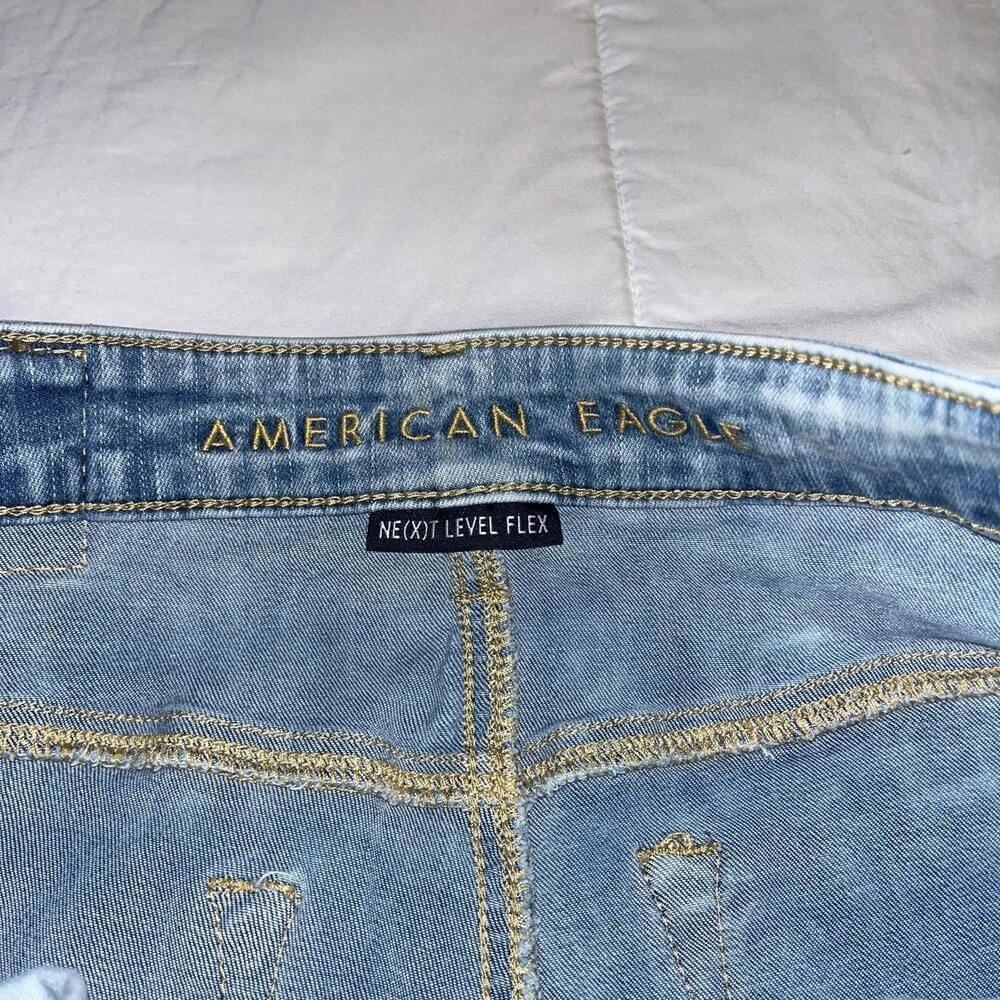 American Eagle Next Level Flex Slim Men’s W28 x L32 Distressed Light Wash Jeans - Picture 4 of 8